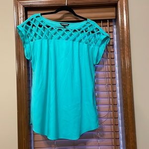 Express green front cutout cap sleeve blouse size L